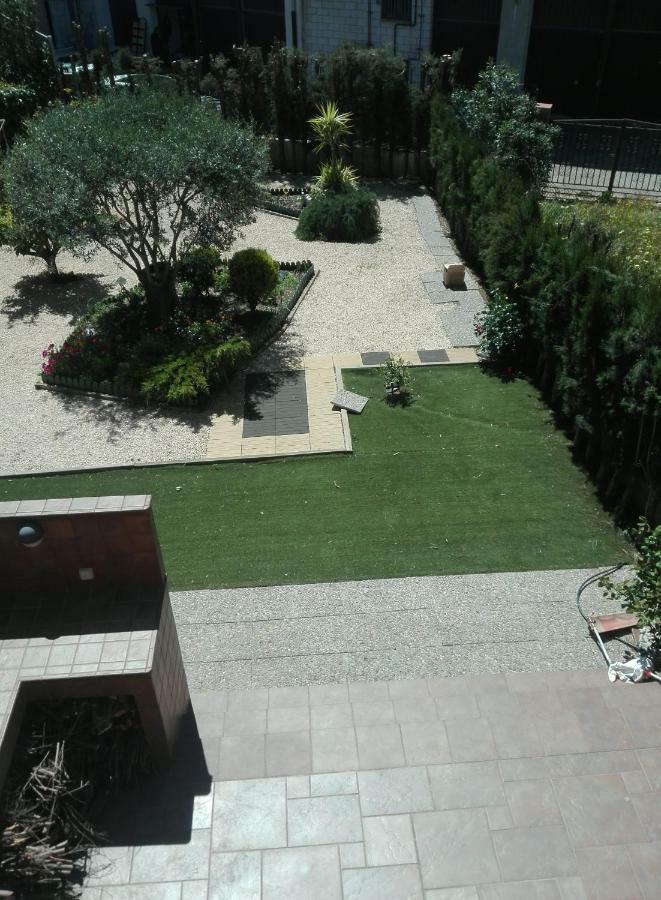 Willa Cal Vals Figueres  Zewnętrze zdjęcie